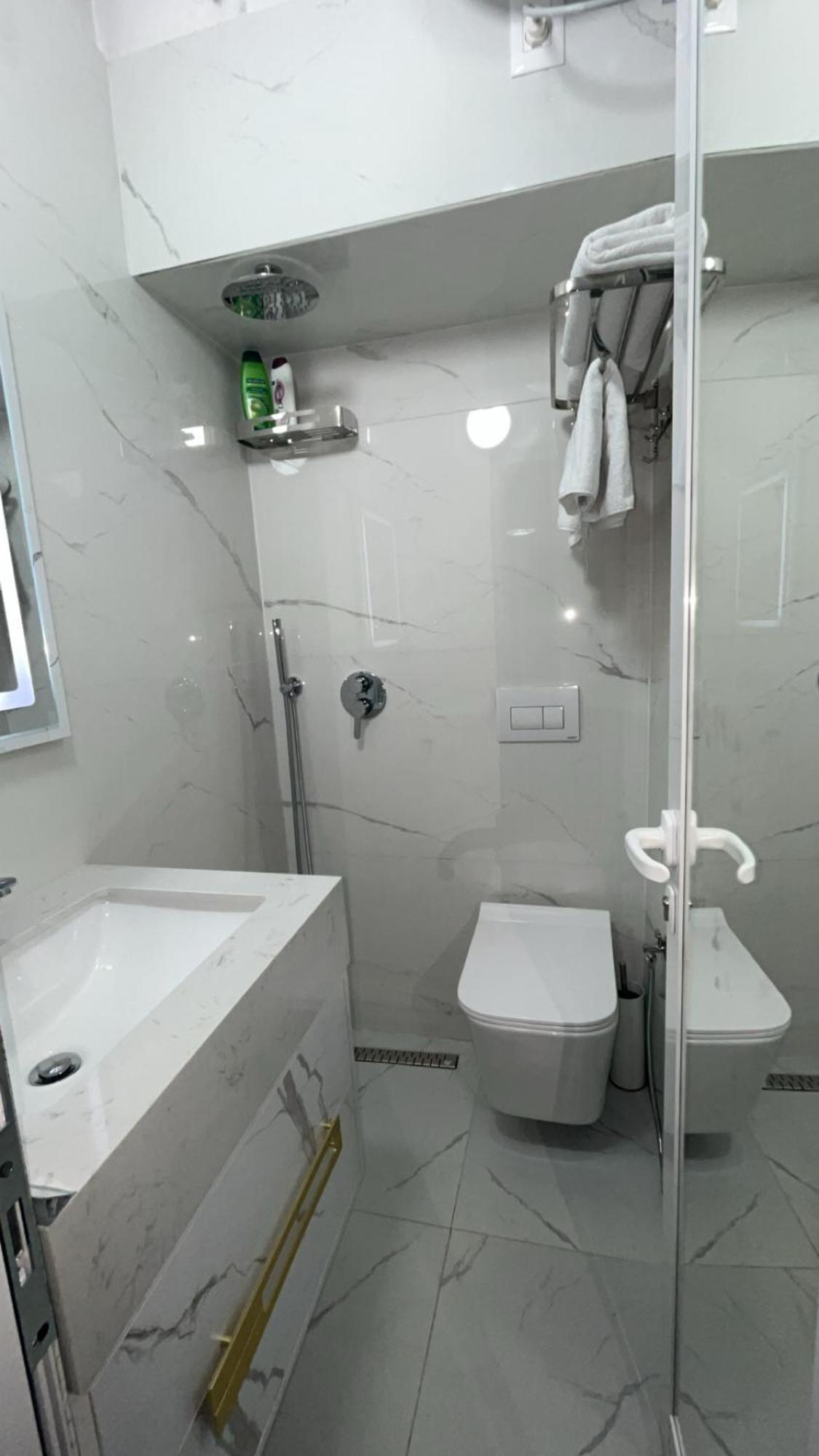 Evis House Apartment Tiranë Luaran gambar