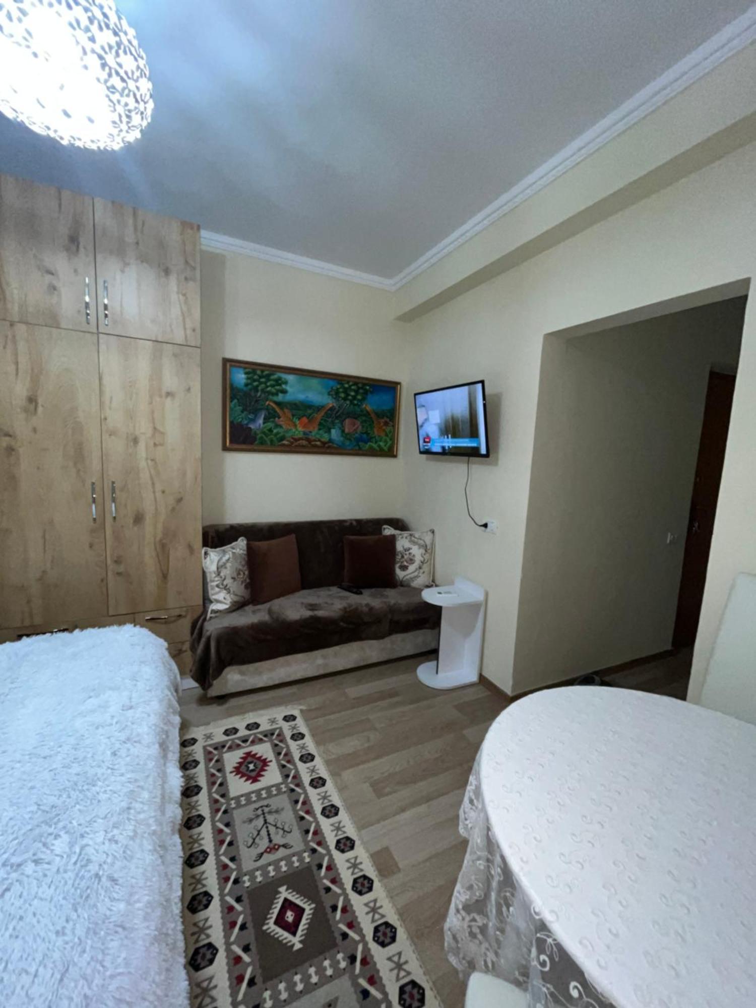 Evis House Apartment Tiranë Luaran gambar